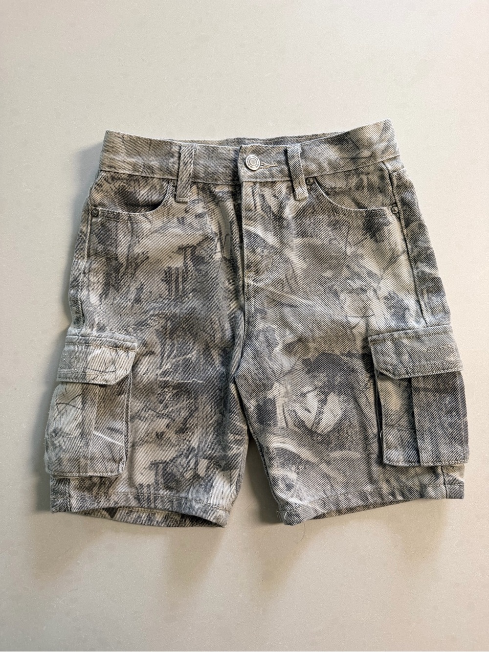 Girls' RSQ Gray Camo Cargo Shorts